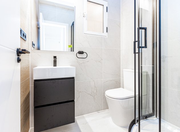 Wiederverkauf - Terrassenhaus - Los Altos