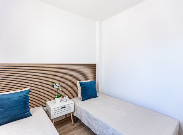 Wiederverkauf - Terrassenhaus - Los Altos