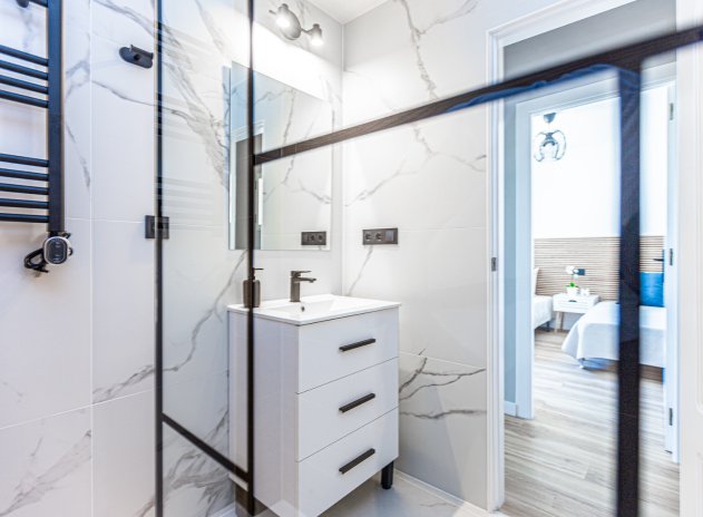 Wiederverkauf - Terrassenhaus - Los Altos