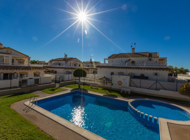 Wiederverkauf - Terrassenhaus - Los Altos
