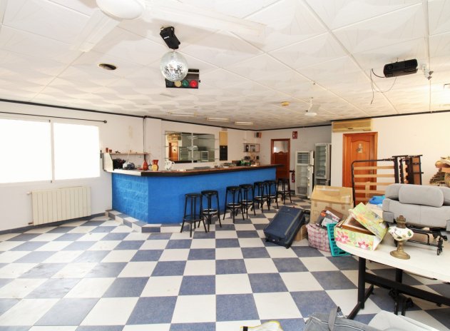 Wiederverkauf - Kommerziell - Villamartin - Villamartín