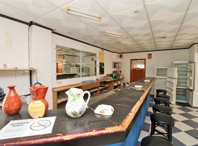 Wiederverkauf - Kommerziell - Villamartin - Villamartín