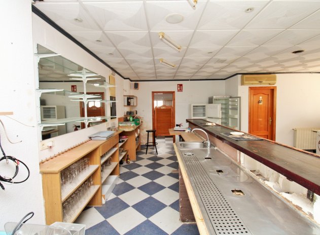 Wiederverkauf - Kommerziell - Villamartin - Villamartín