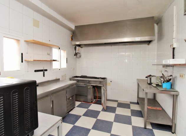 Wiederverkauf - Kommerziell - Villamartin - Villamartín