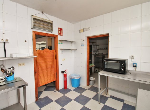 Wiederverkauf - Kommerziell - Villamartin - Villamartín