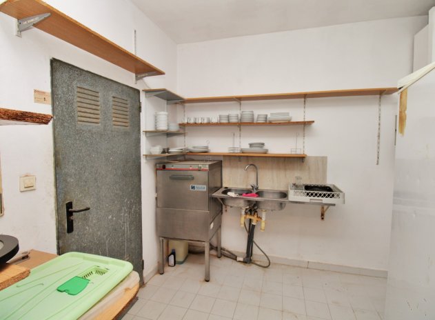 Wiederverkauf - Kommerziell - Villamartin - Villamartín