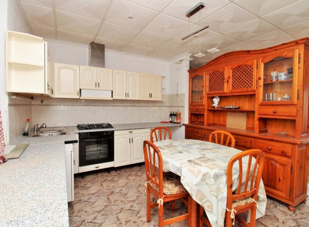 Wiederverkauf - Kommerziell - Villamartin - Villamartín