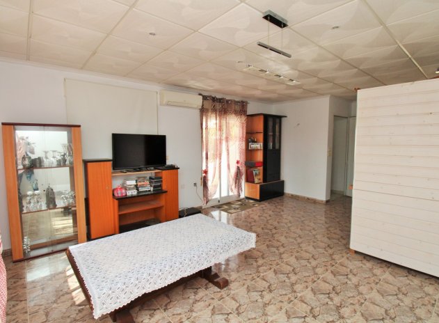 Wiederverkauf - Kommerziell - Villamartin - Villamartín