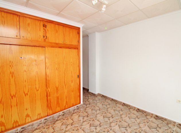 Wiederverkauf - Kommerziell - Villamartin - Villamartín