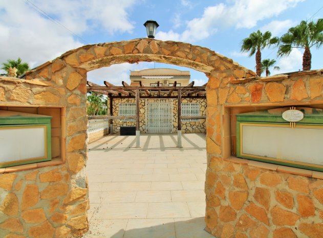 Wiederverkauf - Kommerziell - Villamartin - Villamartín