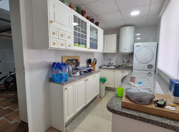 Herverkoop - Villa - Orihuela