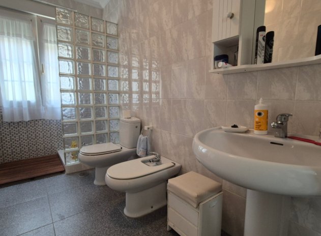 Herverkoop - Villa - Orihuela