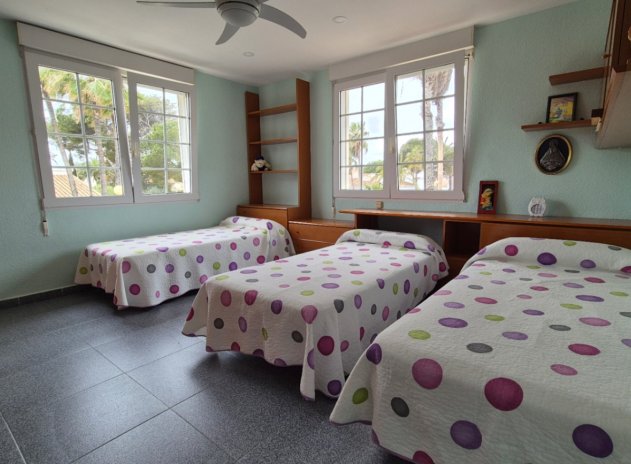 Herverkoop - Villa - Orihuela