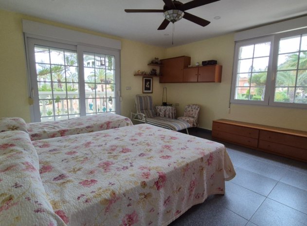 Herverkoop - Villa - Orihuela