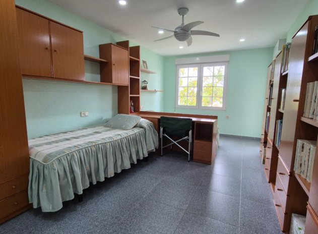 Herverkoop - Villa - Orihuela