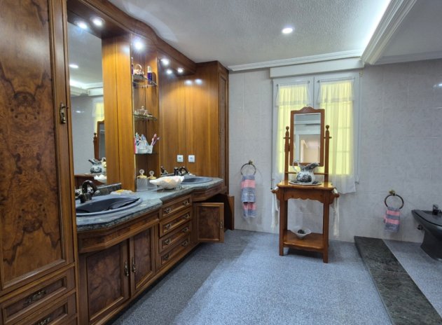 Herverkoop - Villa - Orihuela