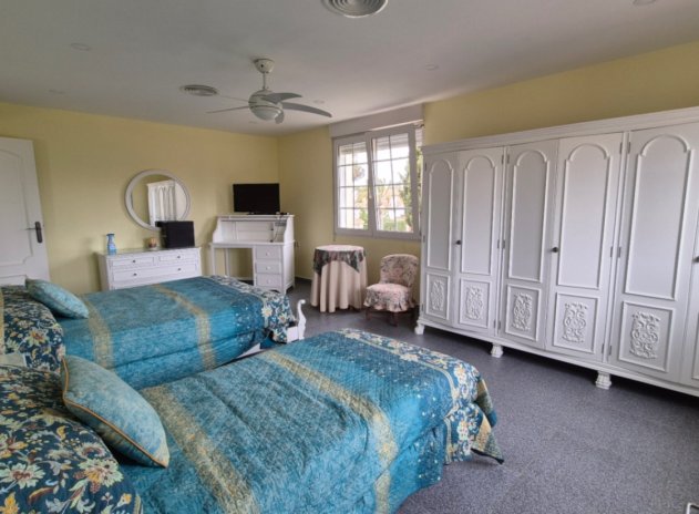 Herverkoop - Villa - Orihuela