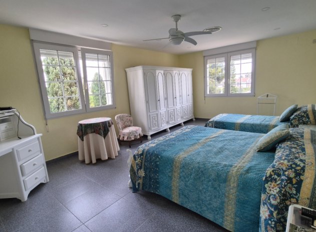 Herverkoop - Villa - Orihuela