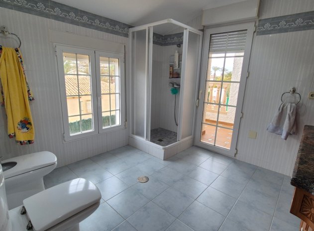 Herverkoop - Villa - Orihuela