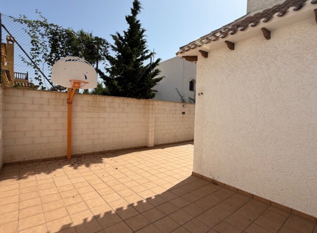 Wiederverkauf - Villa - Orihuela