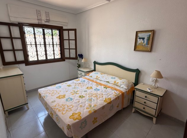 Wiederverkauf - Villa - Orihuela