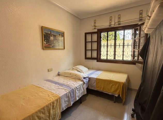 Wiederverkauf - Villa - Orihuela