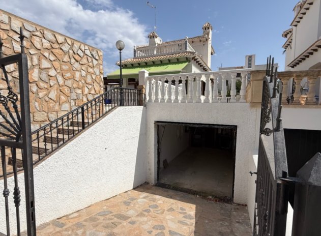 Wiederverkauf - Villa - Orihuela