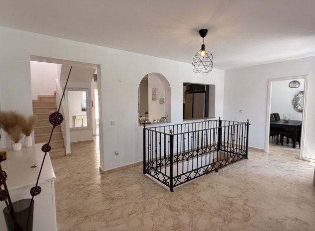 Wiederverkauf - Villa - Orihuela