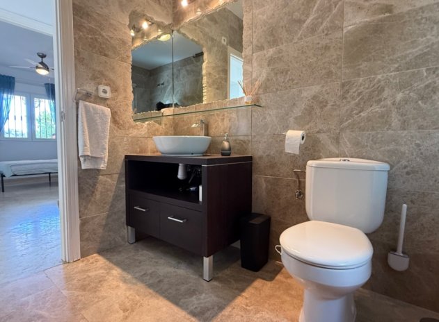 Wiederverkauf - Villa - Orihuela