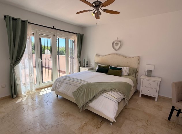 Wiederverkauf - Villa - Orihuela