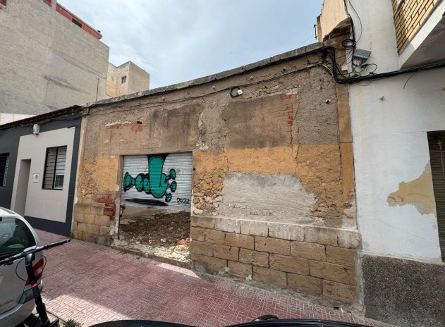 Resale - Plot * - Torrevieja - Torrevieja *