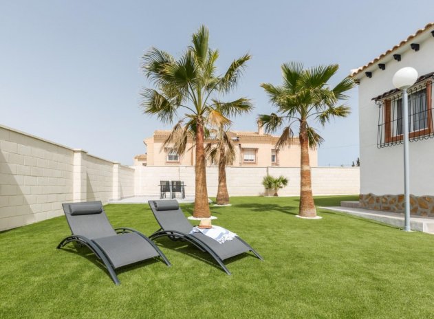 Obra nueva - Villa - Gea y Truyols