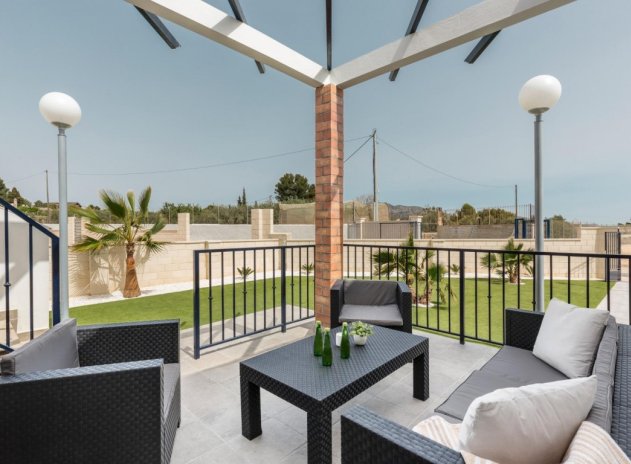 Obra nueva - Villa - Gea y Truyols