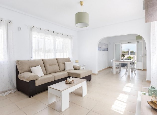 Obra nueva - Villa - Gea y Truyols