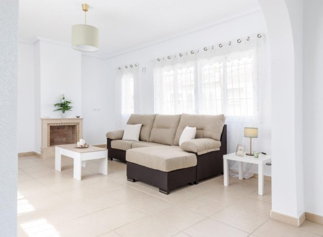 Obra nueva - Villa - Gea y Truyols