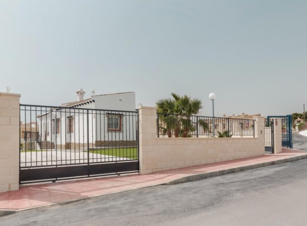 Obra nueva - Villa - Gea y Truyols