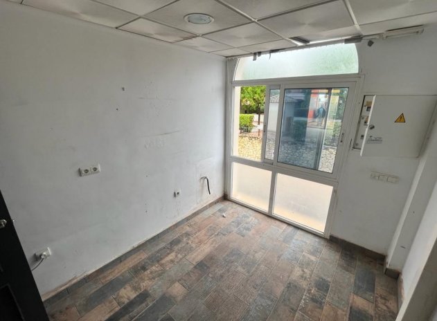 Herverkoop - Commercieel - Algorfa - La Finca Golf