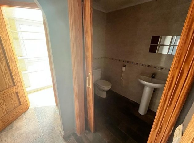 Herverkoop - Commercieel - Algorfa - La Finca Golf