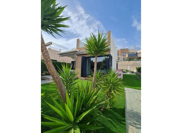 Herverkoop - Villa - Orihuela - La Zenia