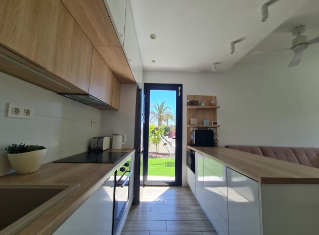 Herverkoop - Villa - Orihuela - La Zenia