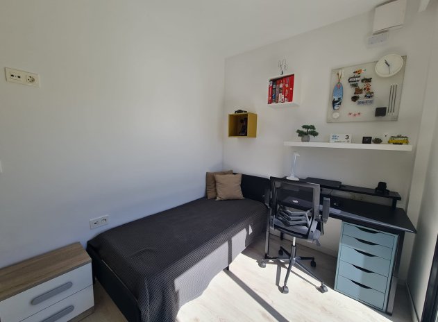 Herverkoop - Villa - Orihuela - La Zenia