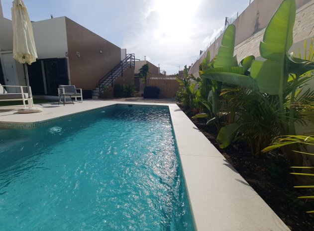 Herverkoop - Villa - Orihuela - La Zenia