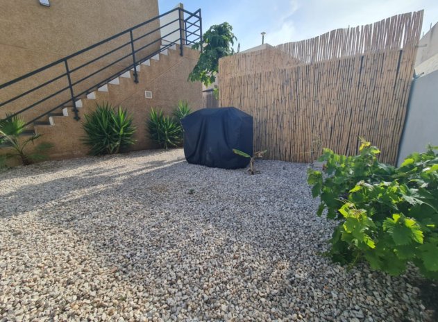 Herverkoop - Villa - Orihuela - La Zenia