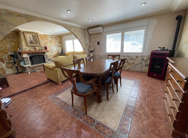 Herverkoop - Villa - Crevillente