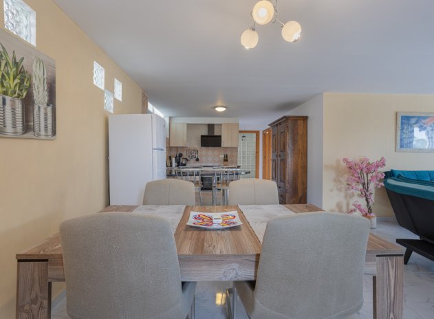 Wiederverkauf - Finca / Ländliches Wohnhaus - Albatera