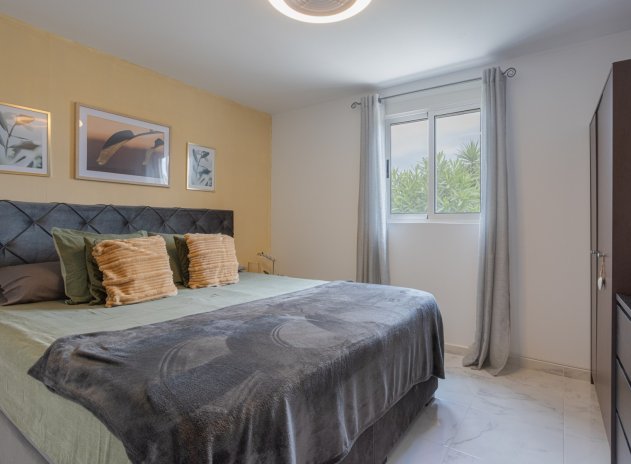 Wiederverkauf - Finca / Ländliches Wohnhaus - Albatera