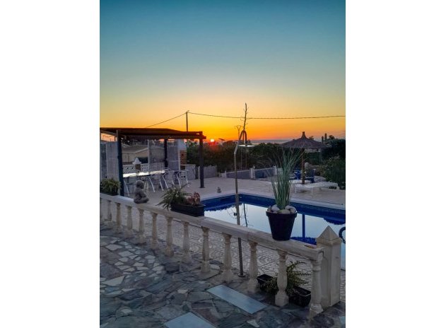 Wiederverkauf - Finca / Ländliches Wohnhaus - Albatera