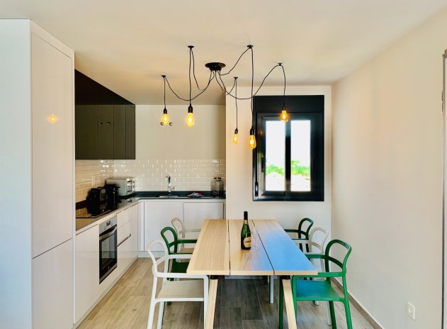 Reventa - Apartamento / Piso - San Miguel de Salinas