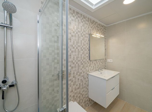 Revente - Villa - Avileses