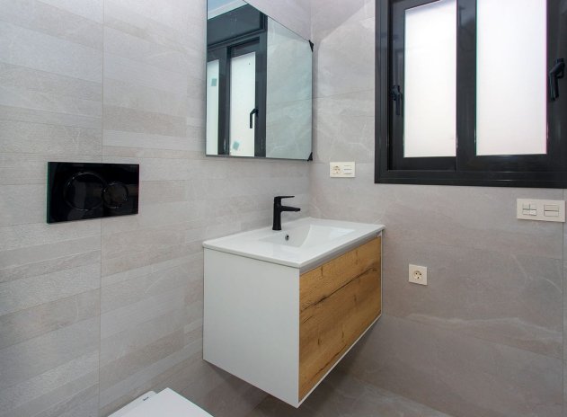 Reventa - Apartamento / Piso - Torrevieja